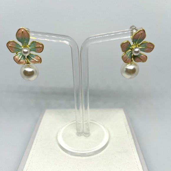 PINK & BLUE ENAMEL FLOWER EARRINGS - Picture 4 of 5